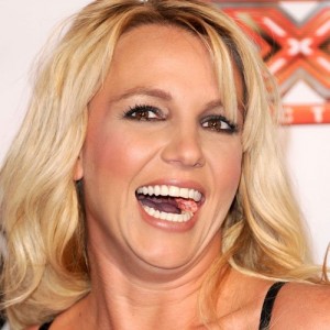 15 Examples Of Shameful Celebrity Tipping